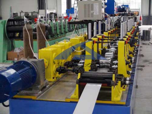 不銹鋼制管機(jī),鈦焊管制管機(jī),熱交換管制管機(jī),制管機(jī)廠家,飲用水管制管機(jī),排氣管制管機(jī),復(fù)合管制管機(jī),制管機(jī)模具,自來(lái)水管制管機(jī),制管機(jī)價(jià)格,專業(yè)制管機(jī),制管機(jī)